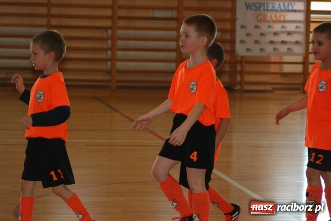 Zdjęcie w galerii na portalu naszraciborz.pl: 14. edycja Powiatowej Halowej Ligi Piłki Nożej Żaków im. Zbigniewa Oszka wiadomości z regionu