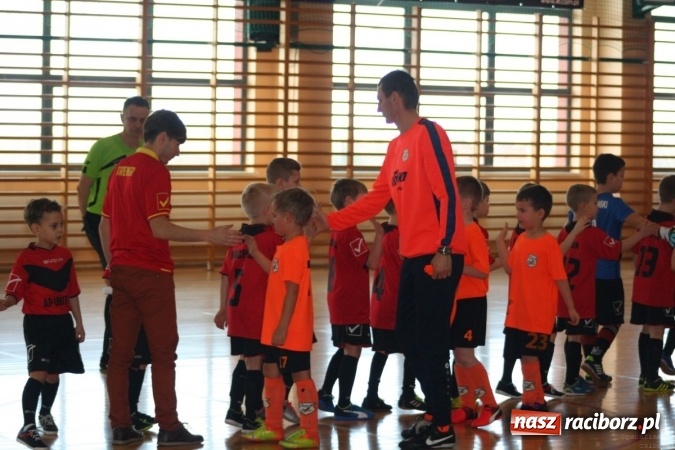 Zdjęcie w galerii na portalu naszraciborz.pl: 14. edycja Powiatowej Halowej Ligi Piłki Nożej Żaków im. Zbigniewa Oszka wiadomości z regionu