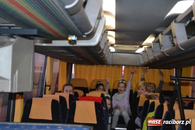 Zdjęcie w galerii na portalu naszraciborz.pl: Tancerki z Kuźni Raciborskiej wyróżnione na Ogólnopolskim Festiwalu Tanecznym Róża 2017 wiadomości z regionu