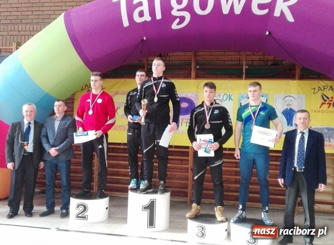 Zdjęcie w galerii na portalu naszraciborz.pl: Sześć medali zapaśników Unii na Pucharze Polski w Warszawie wiadomości z regionu