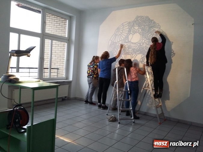 Zdjęcie w galerii na portalu naszraciborz.pl: Sztuka użytkowa w szkole. Autorami uczniowie z Nędzy  wiadomości z regionu