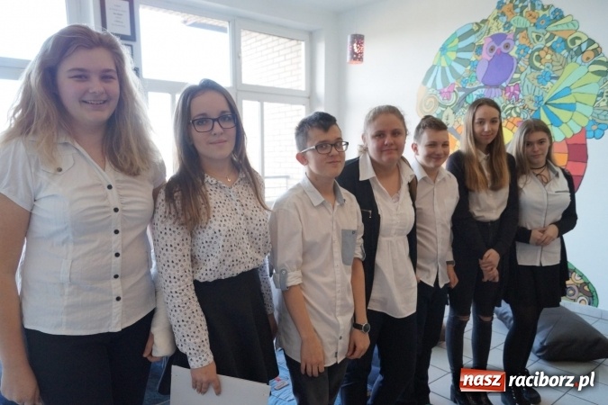 Zdjęcie w galerii na portalu naszraciborz.pl: Sztuka użytkowa w szkole. Autorami uczniowie z Nędzy  wiadomości z regionu