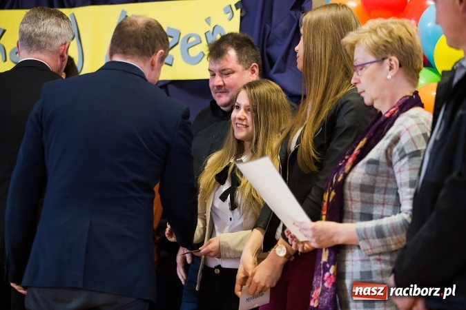 Zdjęcie w galerii na portalu naszraciborz.pl: Gala Ciekawy uczeń w CKZiU nr 1 wiadomości z regionu