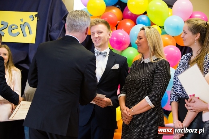 Zdjęcie w galerii na portalu naszraciborz.pl: Gala Ciekawy uczeń w CKZiU nr 1 wiadomości z regionu