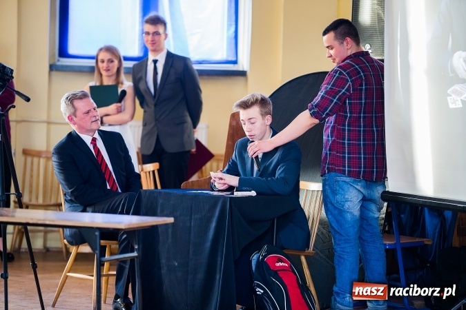 Zdjęcie w galerii na portalu naszraciborz.pl: Gala Ciekawy uczeń w CKZiU nr 1 wiadomości z regionu