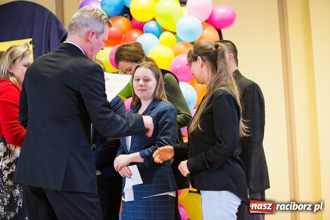 Zdjęcie w galerii na portalu naszraciborz.pl: Gala Ciekawy uczeń w CKZiU nr 1 wiadomości z regionu