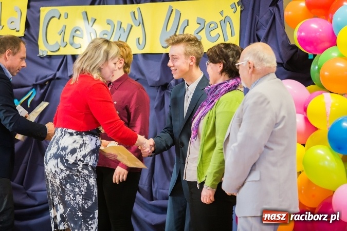 Zdjęcie w galerii na portalu naszraciborz.pl: Gala Ciekawy uczeń w CKZiU nr 1 wiadomości z regionu