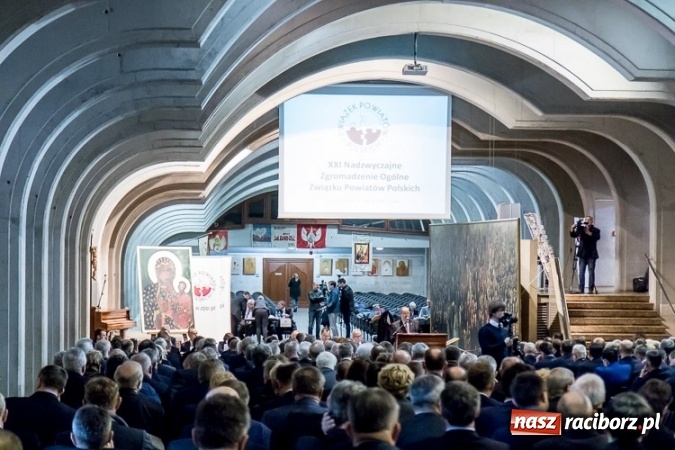 Zdjęcie w galerii na portalu naszraciborz.pl: Starosta raciborski na Nadzwyczajnym Zgromadzeniu Og&oacute;lnym Związku Powiat&oacute;w Polskich w Częstochowie wiadomości z regionu