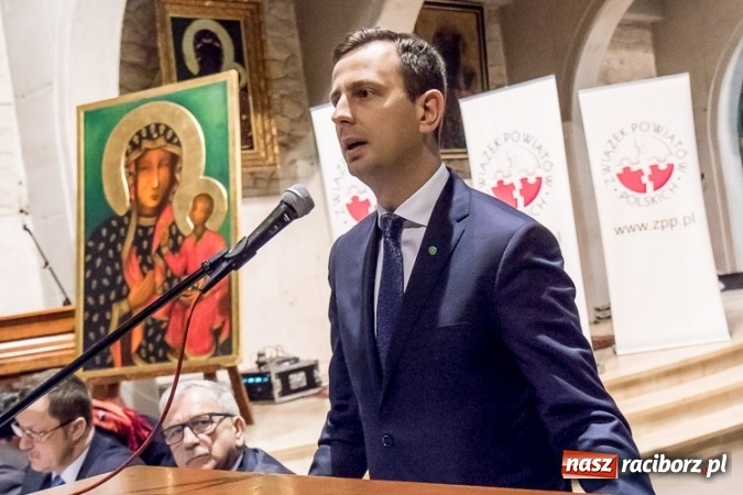 Zdjęcie w galerii na portalu naszraciborz.pl: Starosta raciborski na Nadzwyczajnym Zgromadzeniu Og&oacute;lnym Związku Powiat&oacute;w Polskich w Częstochowie wiadomości z regionu