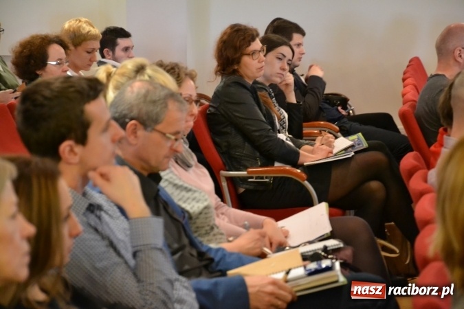 Zdjęcie w galerii na portalu naszraciborz.pl: Rozwój potencjału przyrodniczego i kulturowego na rzecz wspierania zatrudnienia - szkolenie na zamku za nami  wiadomości z regionu