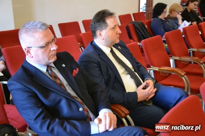 Zdjęcie w galerii na portalu naszraciborz.pl: Rozwój potencjału przyrodniczego i kulturowego na rzecz wspierania zatrudnienia - szkolenie na zamku za nami  wiadomości z regionu