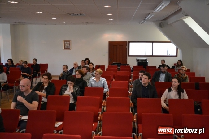 Zdjęcie w galerii na portalu naszraciborz.pl: Rozwój potencjału przyrodniczego i kulturowego na rzecz wspierania zatrudnienia - szkolenie na zamku za nami  wiadomości z regionu