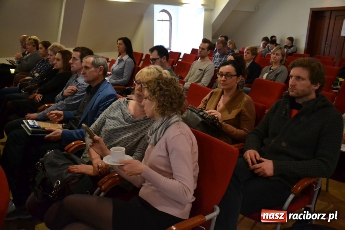 Zdjęcie w galerii na portalu naszraciborz.pl: Rozwój potencjału przyrodniczego i kulturowego na rzecz wspierania zatrudnienia - szkolenie na zamku za nami  wiadomości z regionu