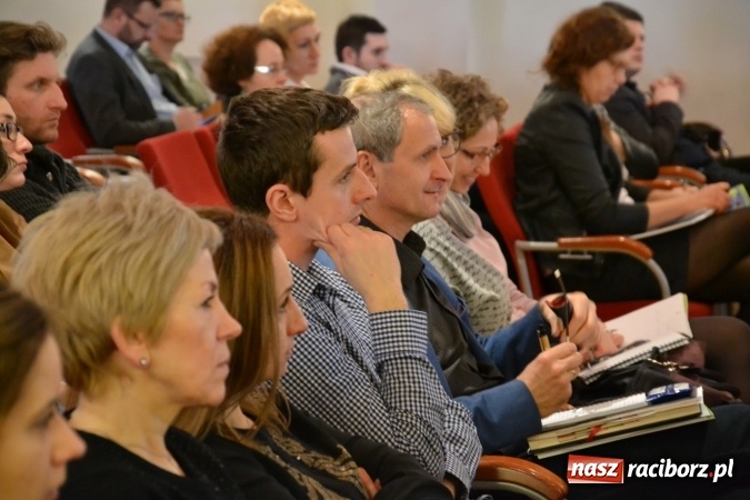 Zdjęcie w galerii na portalu naszraciborz.pl: Rozwój potencjału przyrodniczego i kulturowego na rzecz wspierania zatrudnienia - szkolenie na zamku za nami  wiadomości z regionu