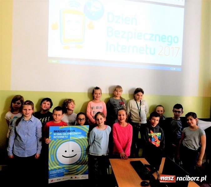 Zdjęcie w galerii na portalu naszraciborz.pl: Dzień Bezpiecznego Internetu w Szkole Podstawowej nr 4  wiadomości z regionu