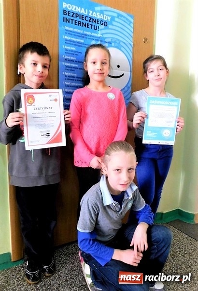 Zdjęcie w galerii na portalu naszraciborz.pl: Dzień Bezpiecznego Internetu w Szkole Podstawowej nr 4  wiadomości z regionu