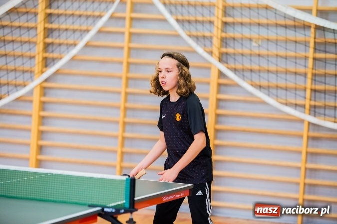 Zdjęcie w galerii na portalu naszraciborz.pl: Tenis stołowy szk&oacute;ł podstawowych w MOS-ie wiadomości z regionu