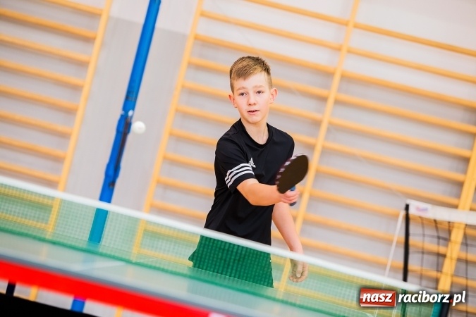 Zdjęcie w galerii na portalu naszraciborz.pl: Tenis stołowy szk&oacute;ł podstawowych w MOS-ie wiadomości z regionu
