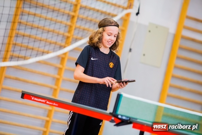 Zdjęcie w galerii na portalu naszraciborz.pl: Tenis stołowy szk&oacute;ł podstawowych w MOS-ie wiadomości z regionu