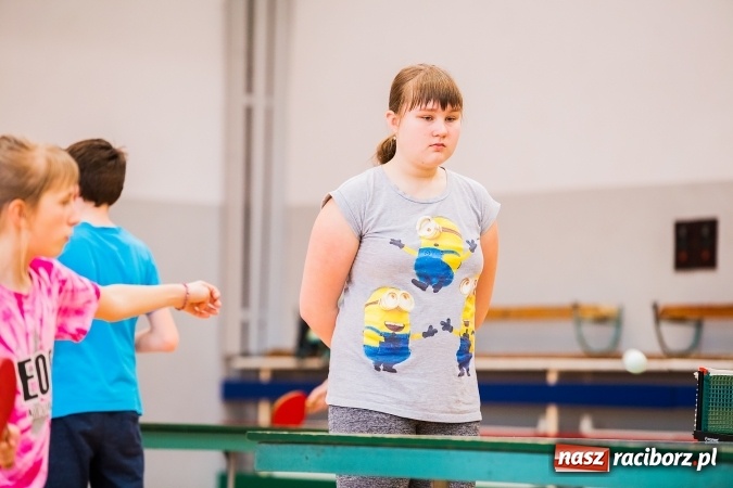 Zdjęcie w galerii na portalu naszraciborz.pl: Tenis stołowy szk&oacute;ł podstawowych w MOS-ie wiadomości z regionu