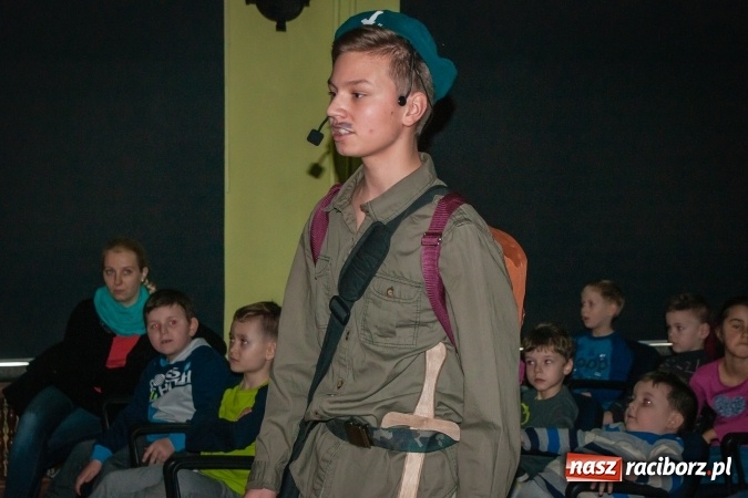 Zdjęcie w galerii na portalu naszraciborz.pl: Zaczarowane krzesiwo w Młodzieżowym Domu Kultury wiadomości z regionu