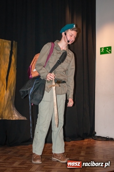 Zdjęcie w galerii na portalu naszraciborz.pl: Zaczarowane krzesiwo w Młodzieżowym Domu Kultury wiadomości z regionu