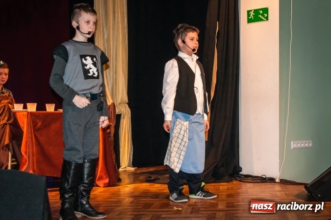 Zdjęcie w galerii na portalu naszraciborz.pl: Zaczarowane krzesiwo w Młodzieżowym Domu Kultury wiadomości z regionu