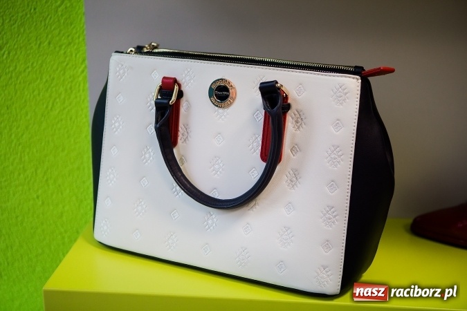 Zdjęcie w galerii na portalu naszraciborz.pl: Nowy sklep Fashion World przy Opawskiej w Raciborzu - otwarcie 8 marca! Dla każdej Pani z okazji Dnia Kobiet prezent do zakupów! wiadomości z regionu