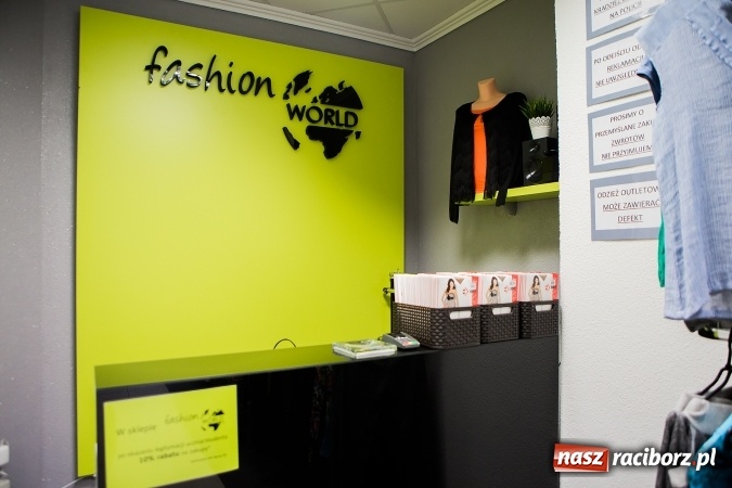 Zdjęcie w galerii na portalu naszraciborz.pl: Nowy sklep Fashion World przy Opawskiej w Raciborzu - otwarcie 8 marca! Dla każdej Pani z okazji Dnia Kobiet prezent do zakupów! wiadomości z regionu