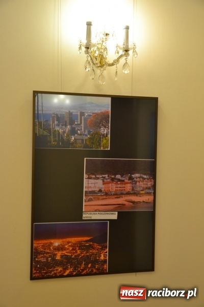 Zdjęcie w galerii na portalu naszraciborz.pl: Z bliska i z daleka - wernisaż wystawy fotografii Wiktora Luci na Zamku Piastowskim wiadomości z regionu