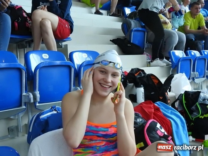 Zdjęcie w galerii na portalu naszraciborz.pl: Pływanie. Raciborskie sztafety na medal  wiadomości z regionu