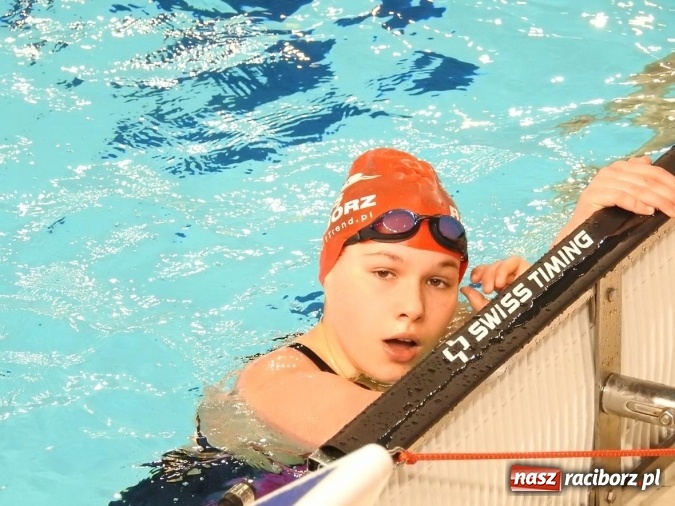 Zdjęcie w galerii na portalu naszraciborz.pl: Pływanie. Raciborskie sztafety na medal  wiadomości z regionu