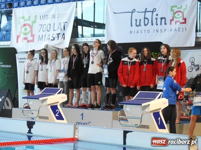 Zdjęcie w galerii na portalu naszraciborz.pl: Pływanie. Raciborskie sztafety na medal  wiadomości z regionu