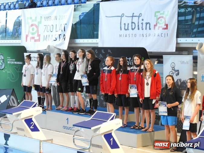Zdjęcie w galerii na portalu naszraciborz.pl: Pływanie. Raciborskie sztafety na medal  wiadomości z regionu