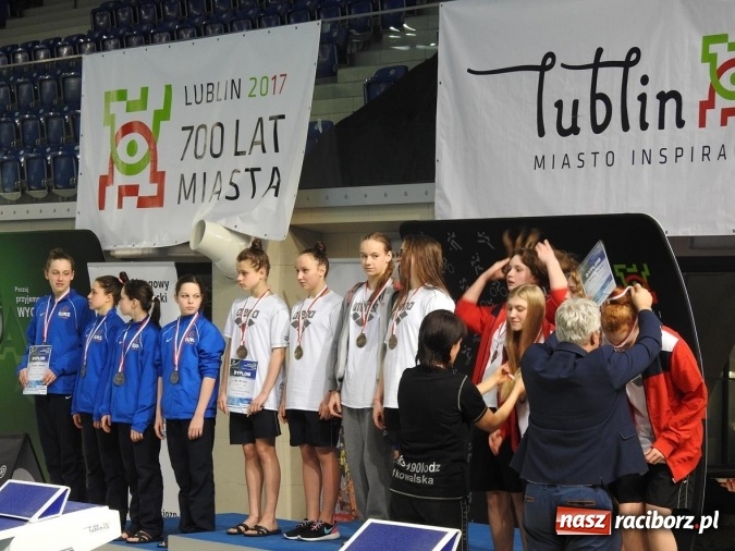 Zdjęcie w galerii na portalu naszraciborz.pl: Pływanie. Raciborskie sztafety na medal  wiadomości z regionu