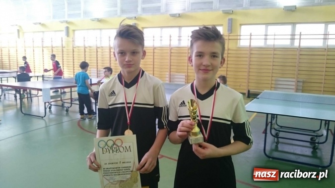 Zdjęcie w galerii na portalu naszraciborz.pl: Pawłów zdominował powiatowy finał w tenisie stołowym wiadomości z regionu