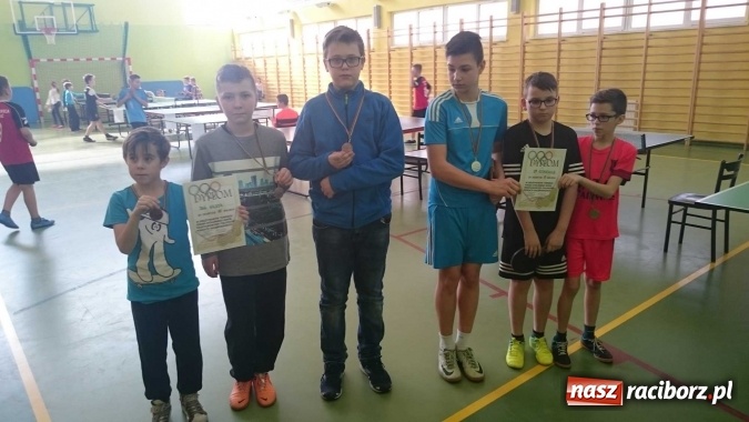 Zdjęcie w galerii na portalu naszraciborz.pl: Pawłów zdominował powiatowy finał w tenisie stołowym wiadomości z regionu