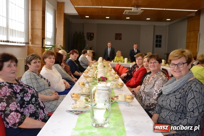 Zdjęcie w galerii na portalu naszraciborz.pl: Dzień Kobiet w gminie Krzyżanowice  wiadomości z regionu