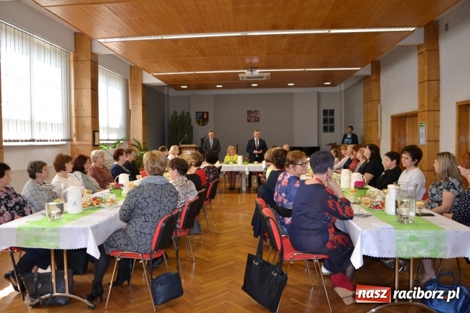 Zdjęcie w galerii na portalu naszraciborz.pl: Dzień Kobiet w gminie Krzyżanowice  wiadomości z regionu