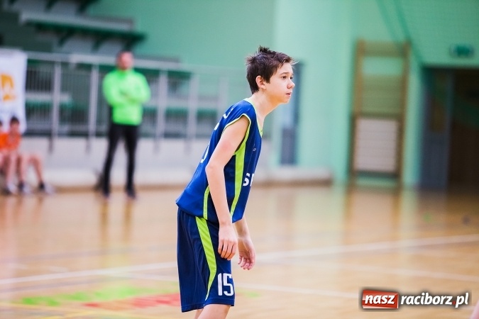 Zdjęcie w galerii na portalu naszraciborz.pl: Miejski Finał Szkół Podstawowych w Piłce Koszykowej Chłopców wiadomości z regionu