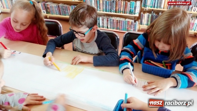 Zdjęcie w galerii na portalu naszraciborz.pl: Innowacyjny program edukacyjny Aflatoun dotarł do Raciborza wiadomości z regionu