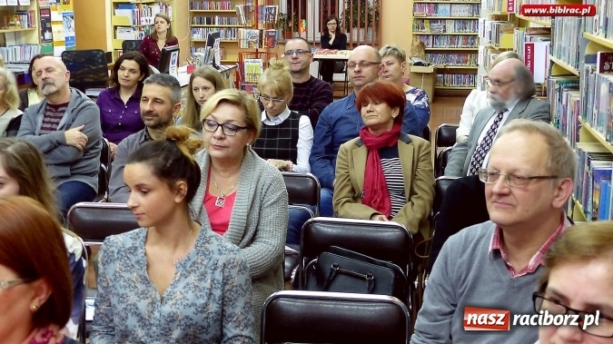 Zdjęcie w galerii na portalu naszraciborz.pl: Najzabawniejszy czeski pisarz - Evžen Boček w raciborskiej bibliotece wiadomości z regionu