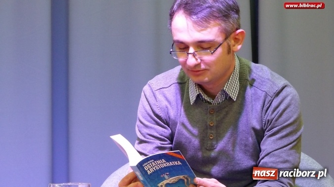 Zdjęcie w galerii na portalu naszraciborz.pl: Najzabawniejszy czeski pisarz - Evžen Boček w raciborskiej bibliotece wiadomości z regionu