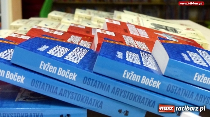Zdjęcie w galerii na portalu naszraciborz.pl: Najzabawniejszy czeski pisarz - Evžen Boček w raciborskiej bibliotece wiadomości z regionu