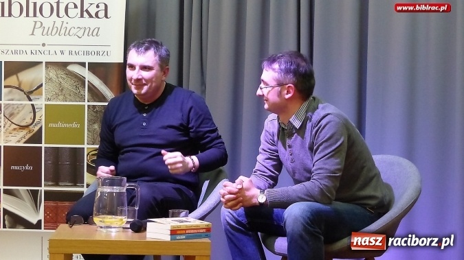 Zdjęcie w galerii na portalu naszraciborz.pl: Najzabawniejszy czeski pisarz - Evžen Boček w raciborskiej bibliotece wiadomości z regionu