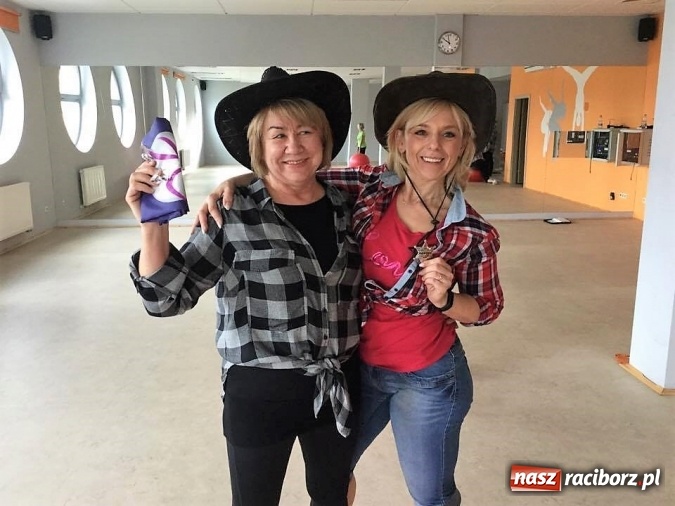 Zdjęcie w galerii na portalu naszraciborz.pl: Wybuchowy Dzień Kobiet Akademii Fitness wiadomości z regionu