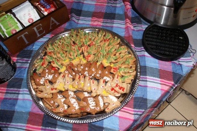 Zdjęcie w galerii na portalu naszraciborz.pl: Wybuchowy Dzień Kobiet Akademii Fitness wiadomości z regionu