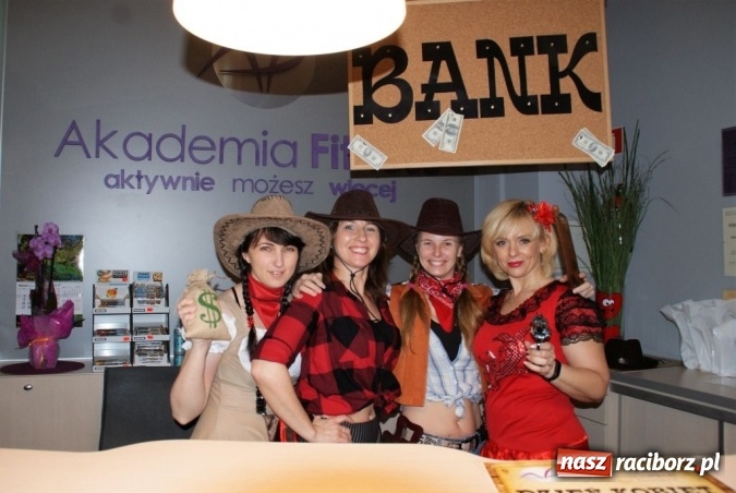 Zdjęcie w galerii na portalu naszraciborz.pl: Wybuchowy Dzień Kobiet Akademii Fitness wiadomości z regionu