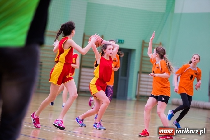 Zdjęcie w galerii na portalu naszraciborz.pl: Koszykarki z Markowic najlepsze w miejskich finałach wiadomości z regionu