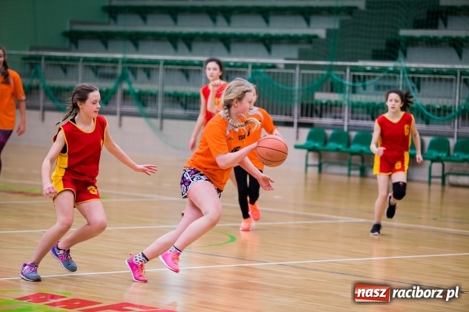 Zdjęcie w galerii na portalu naszraciborz.pl: Koszykarki z Markowic najlepsze w miejskich finałach wiadomości z regionu